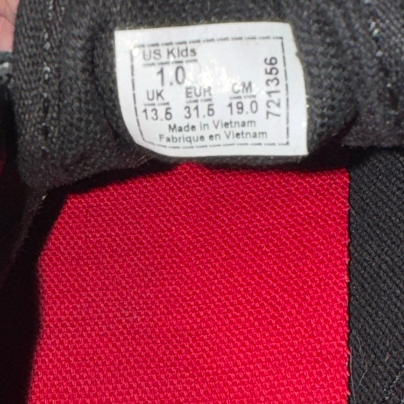 Like new Vans old skool skeletons - Picture 5 of 5